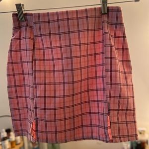 Plaid pink skirt